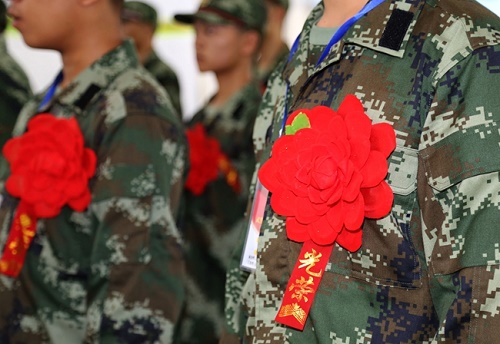 石家莊東華鐵路學(xué)校學(xué)生去當(dāng)兵保留學(xué)籍嗎？