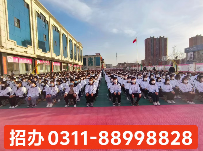 哪些學生適合報名石家莊天使護士學校2025年春季新生班？