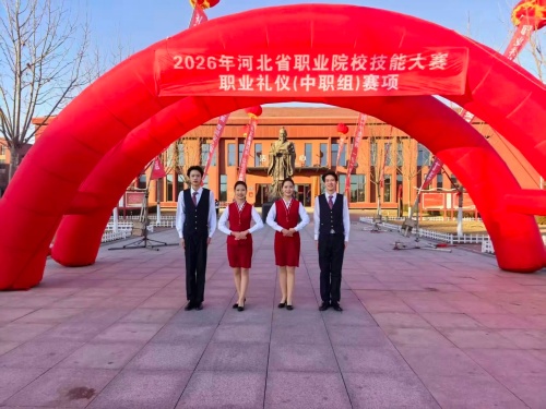 初三女生適合學(xué)什么？石家莊東華鐵路學(xué)校鐵道運(yùn)輸服務(wù)專業(yè)好就業(yè)