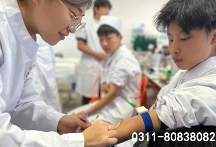 河北同仁醫(yī)學中等專業(yè)學校地址在哪？